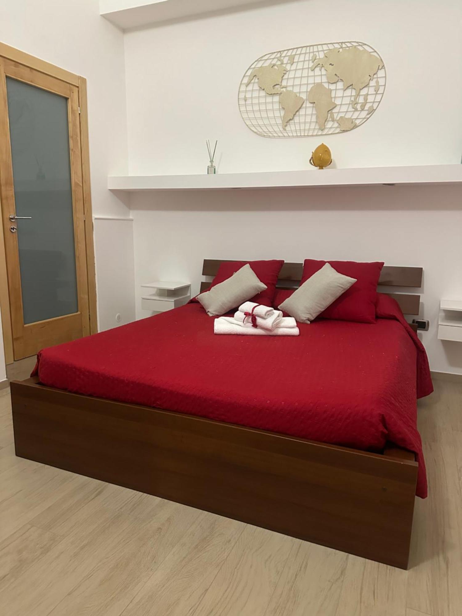 Conte Cavour Apartment บรินดิซิ ภายนอก รูปภาพ